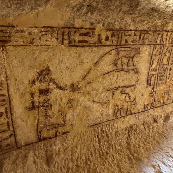 11 Siwa Mountain of the dead4 Pat Hot tomb 1 600x600