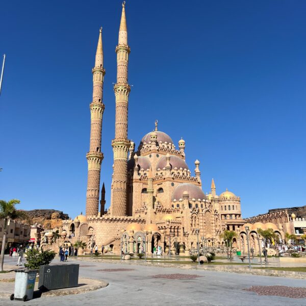 5 Al Mustafa Mosque1 600x600