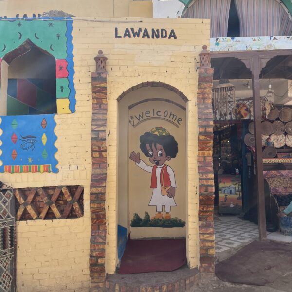 5 LaWanda 1 600x600