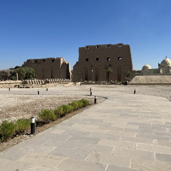 6 Karnak Temples6 Pylons and grounds 600x600