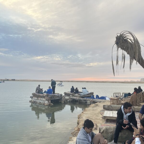 7 Siwa waiting for sunset1 600x600