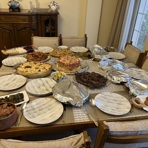 Family Dinner 2 600x600