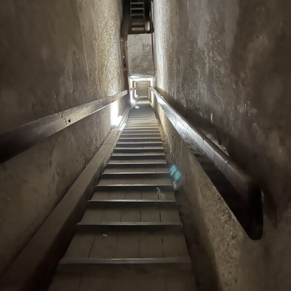 Giza Entering the Pyramid of Khafre 1 600x600