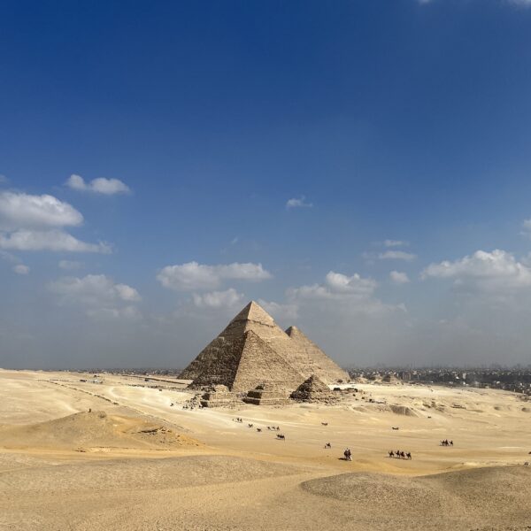 Giza Pyramids Smallest is Menkaure Largest is Khufu last is Khafre 2 600x600