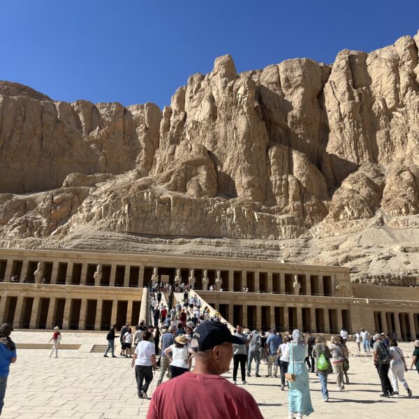 Hatshepsut Mortuary6 Amr out front 600x600