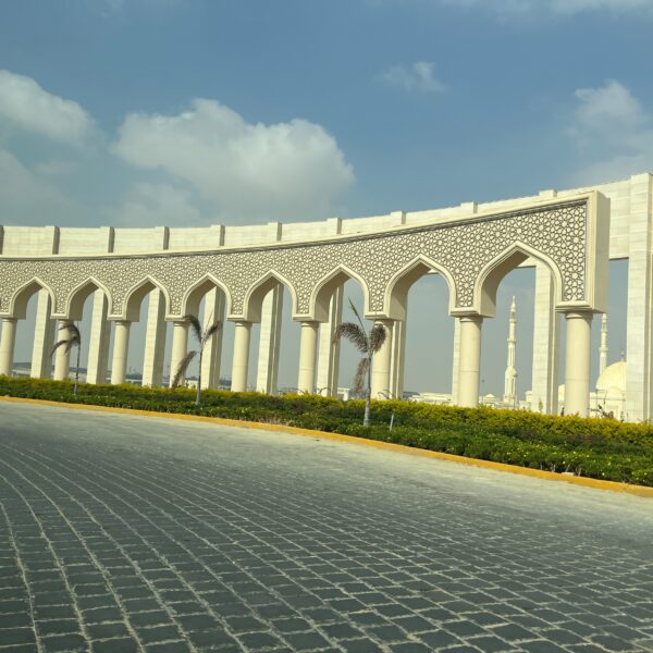 New Capital 1 Wall 600x600