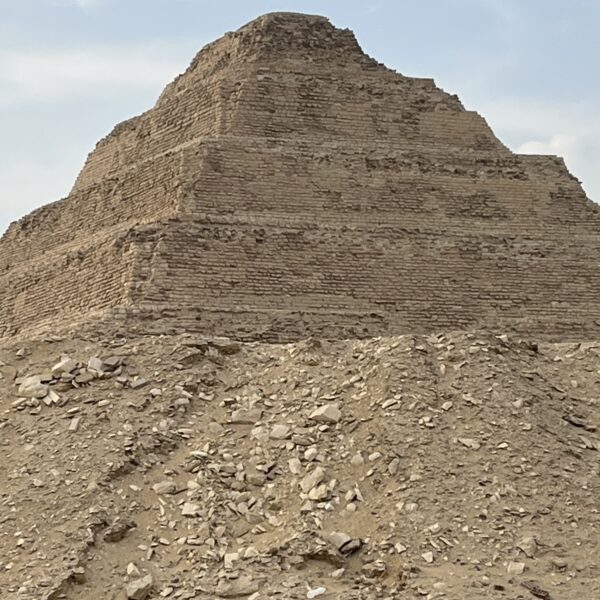 Saqqara Djosers Pyramid1 1 600x600